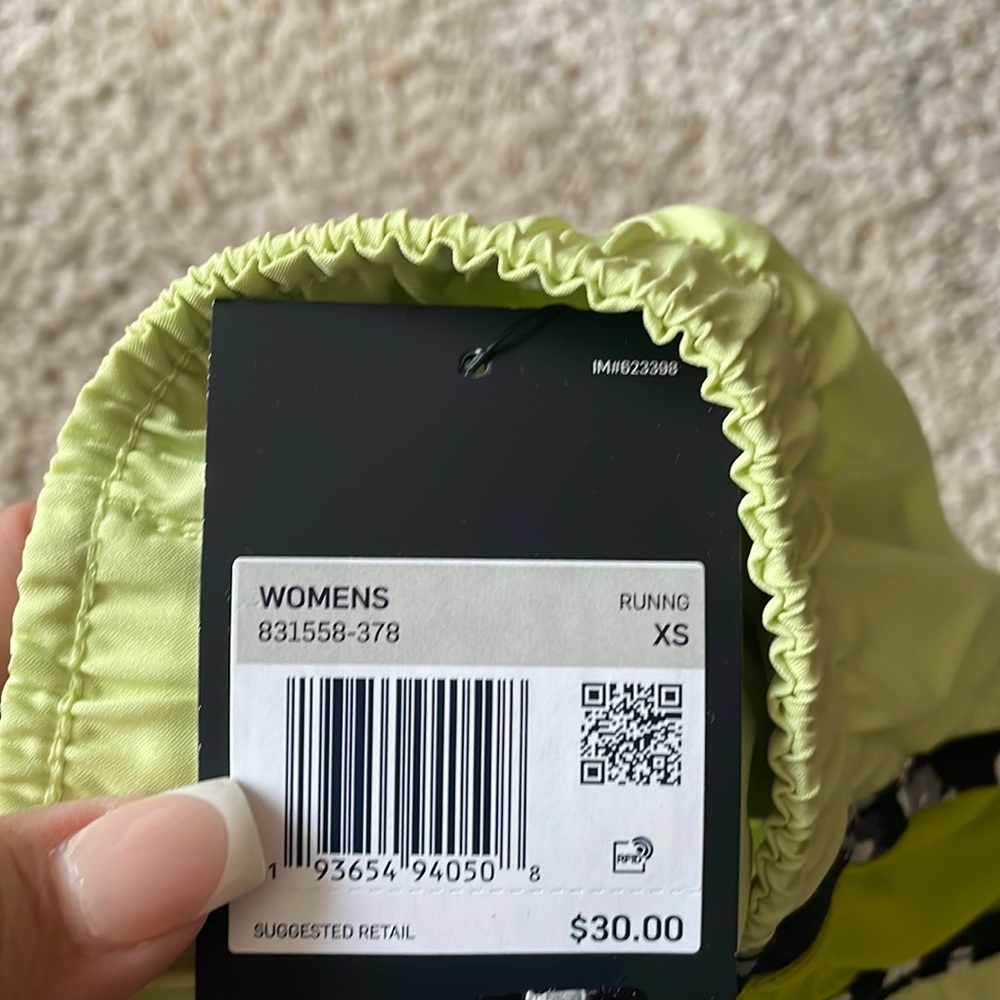 New Nike shorts size xs